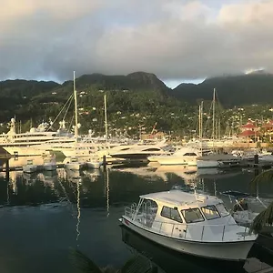 https://eden-island-gem.maheislandhotels.com